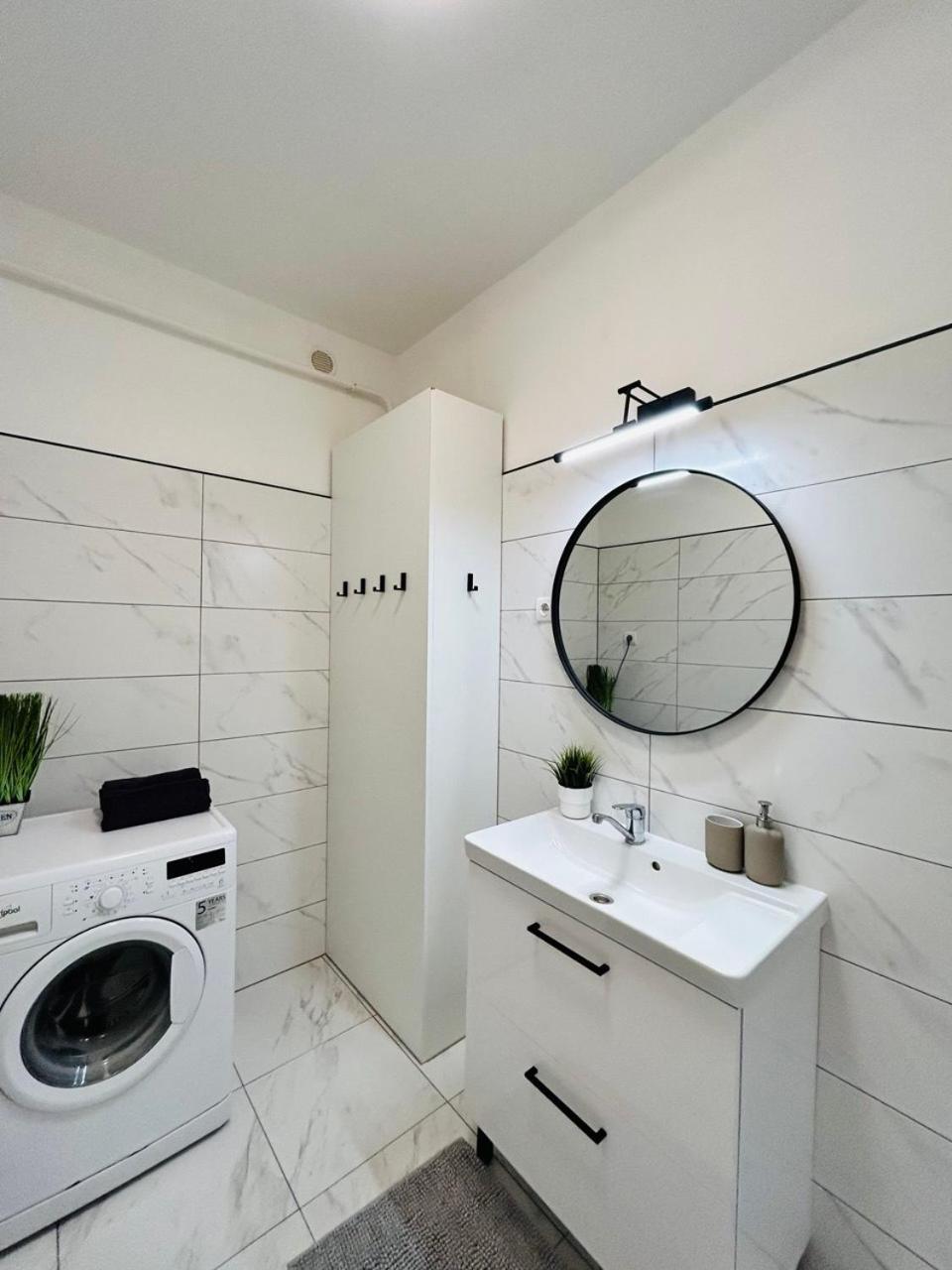 Sunhouse Apartman Hajduszoboszlo Ngoại thất bức ảnh